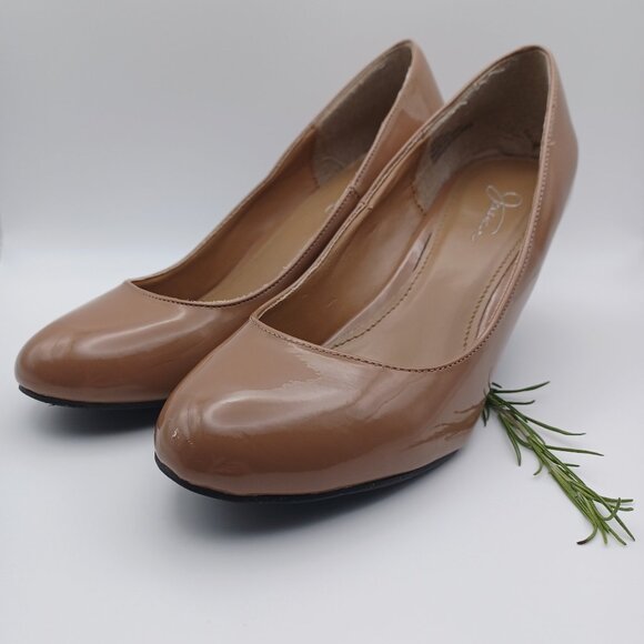 Jessica Patent Tan Pumps - Picture 1 of 10